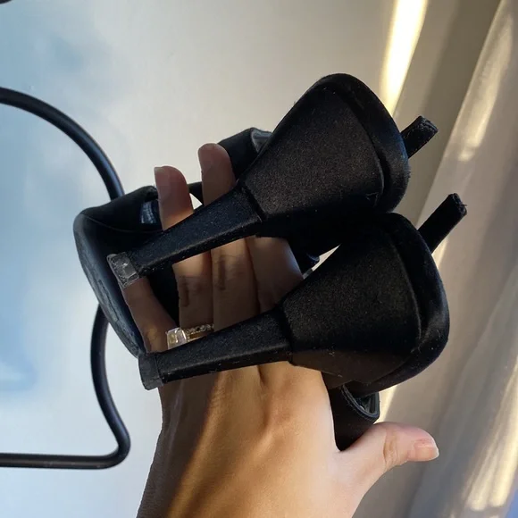 Women’s  prada heels black size 38 - Picture 3 of 3